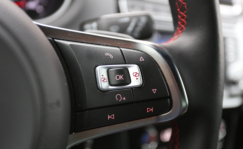 volkswagen gti image steering wheel buttons