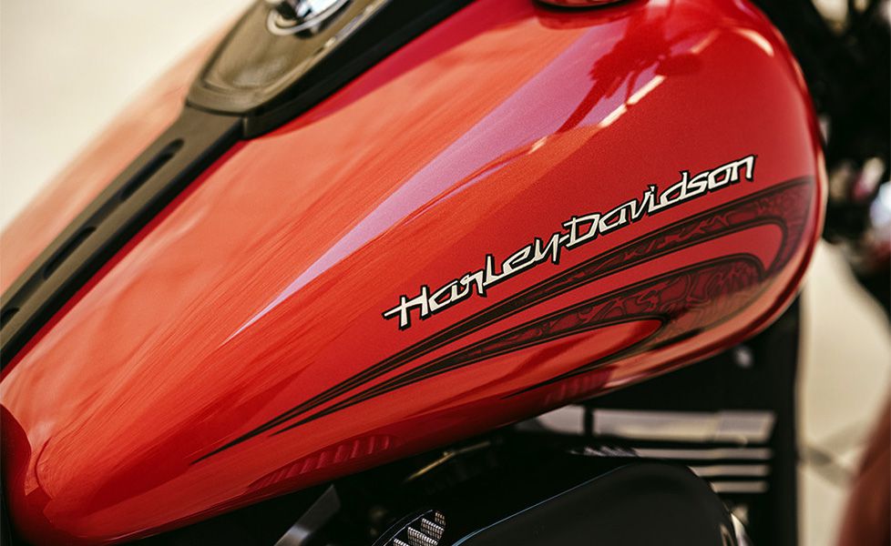 Harley Davidson Fat Bob image 10