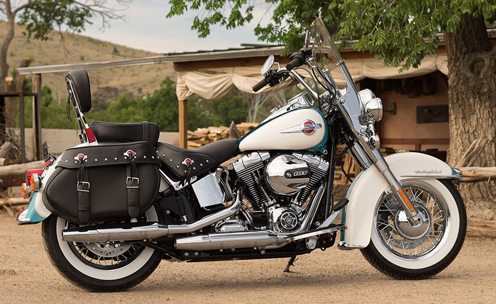 Harley Davidson Heritage Softail Classic Photo