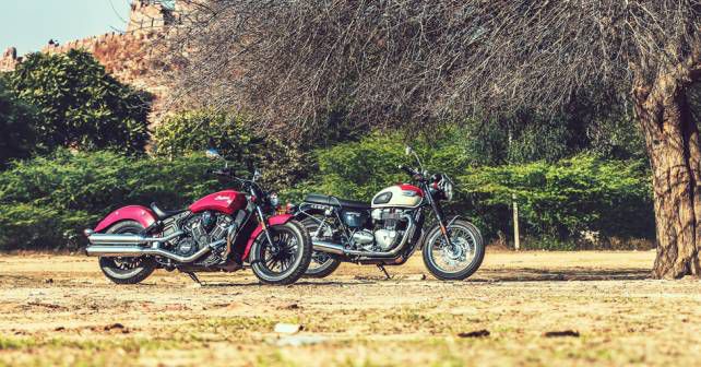 Indian Scout Sixty vs Triumph T100 - Photos