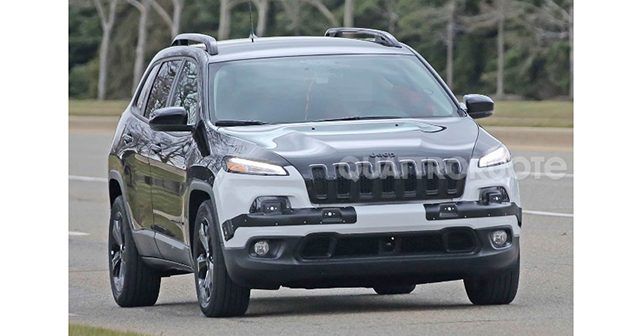 Jeep Cherokee facelift spied testing in America