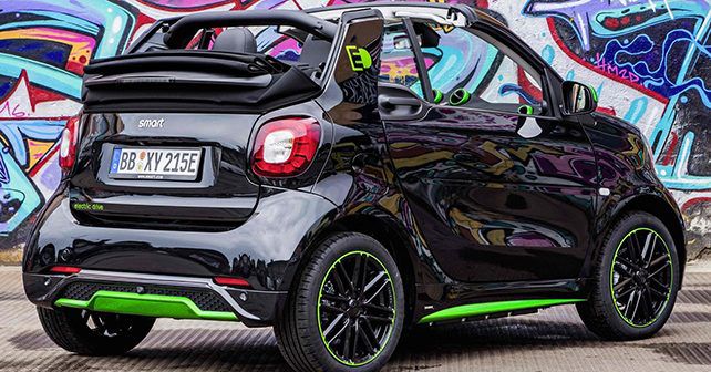 Smart fortwo Cabrio gets electric drive - autoX