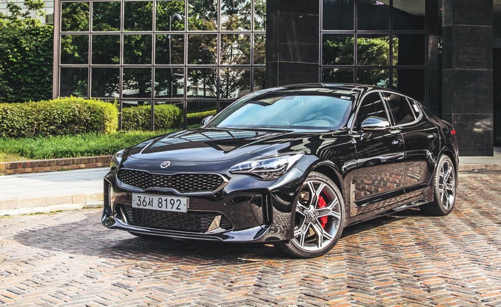 2018 Kia Stinger - Photos