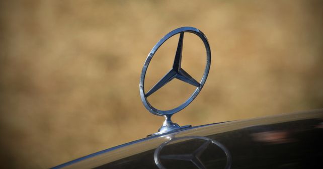 Mercedes-Benz recalls four lakh cars in UK