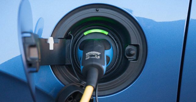 Government approves green license plates for EVs
