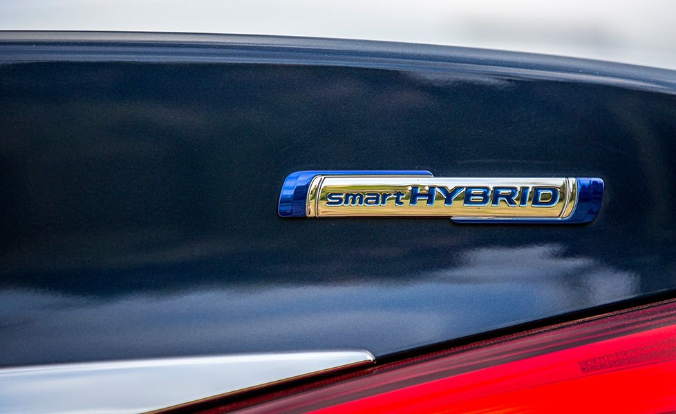 2018 Maruti Suzuki Ciaz image Smarthybrid Badge