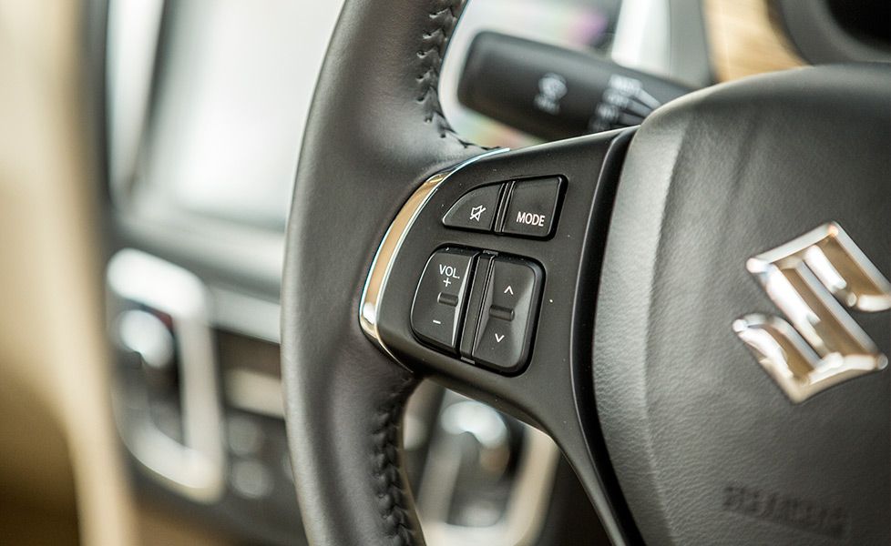 2018 Maruti Suzuki Ciaz image Steering Media Controls