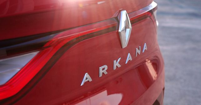 2019 Renault Arakana Rear Teaser Image