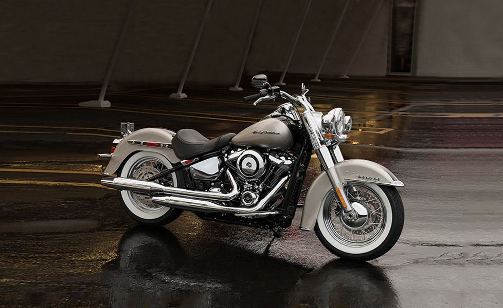 Harley Davidson Deluxe Image Gallery 1