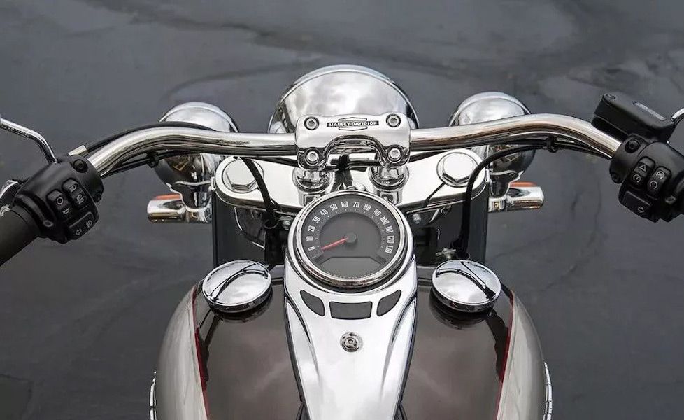 Harley Davidson Deluxe Image Gallery 14