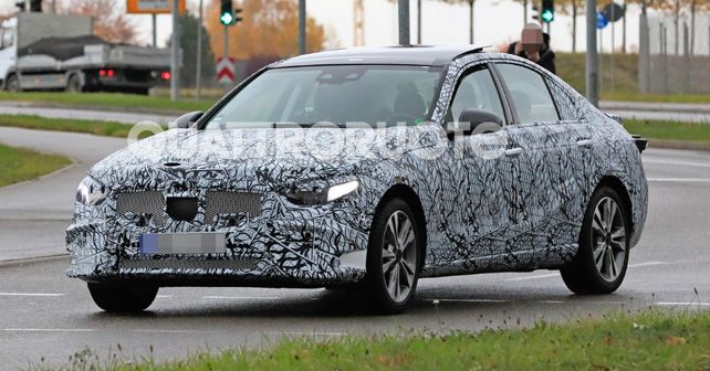 Fifth-gen Mercedes-Benz C-Class spied