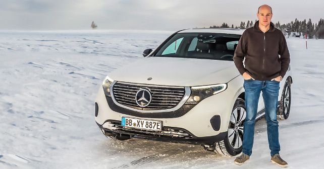 Experiencing a new generation of Mercedes-Benz cars on ice