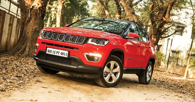 Jeep Compass AT Front Three Quarter Lead