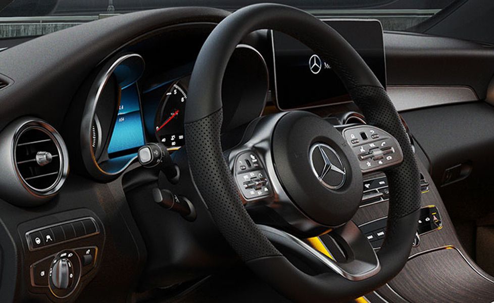 Mercedes Benz C Coupe Image 2 