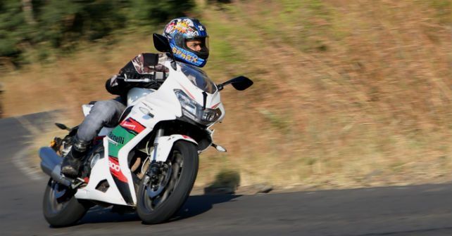 Benelli 302R Review: First Ride