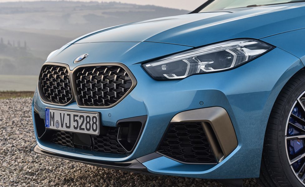 BMW M235i xDrive Front Fascia Static