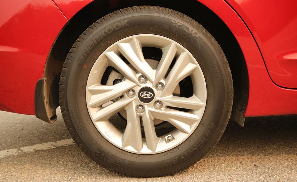 new hyundai elantra image alloy wheel