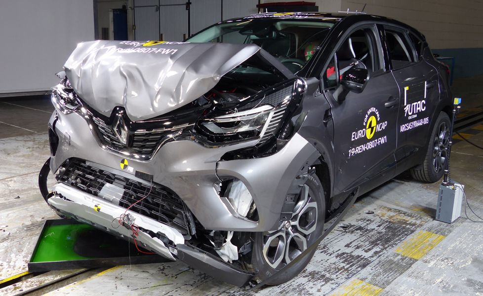 The All-new Renault Captur gets top marks Euro NCAP safety