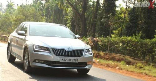 New 2016 Skoda Superb Front Three0quarter