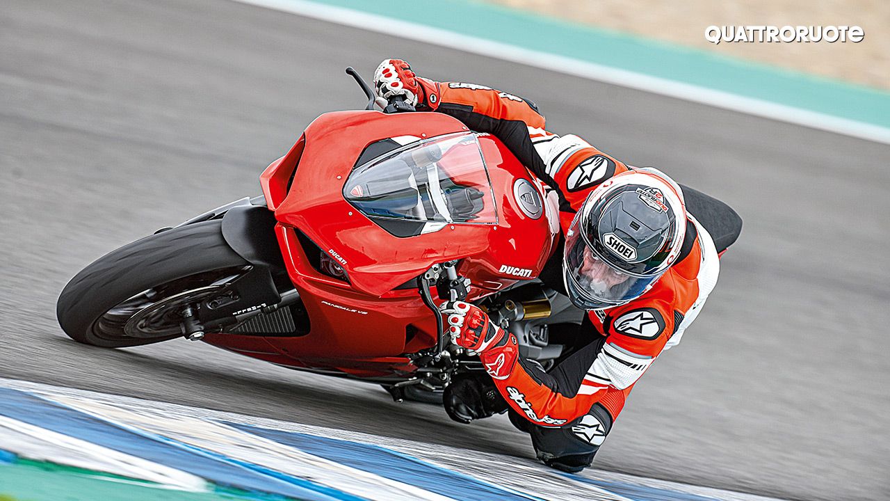 Ducati Panigale V2 Review: First Ride