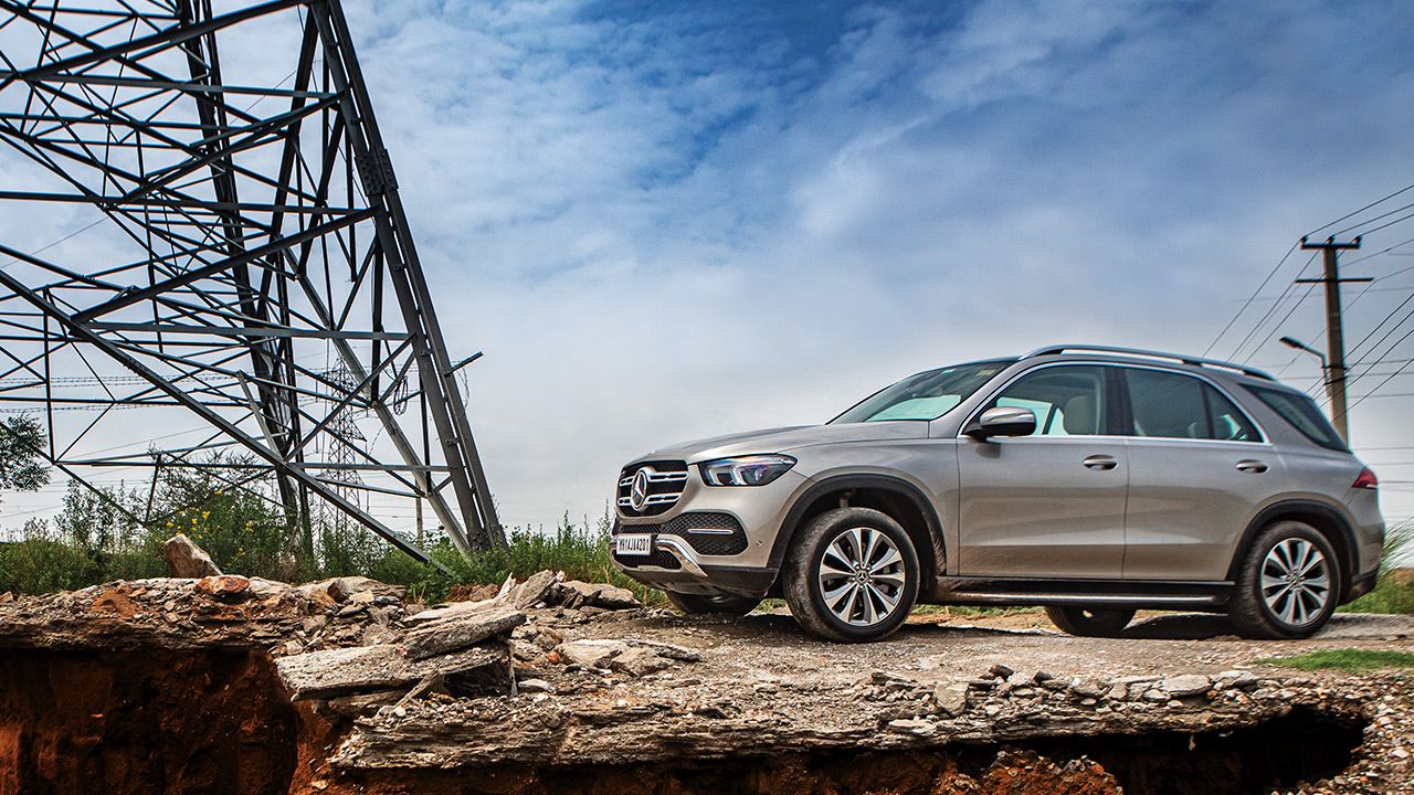 Mercedes-Benz GLE 300d - Photos