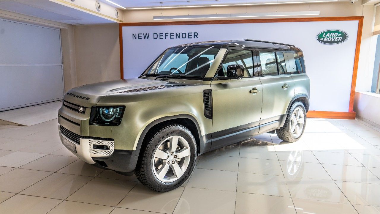 Land Rover Defender Diesel listed on India website