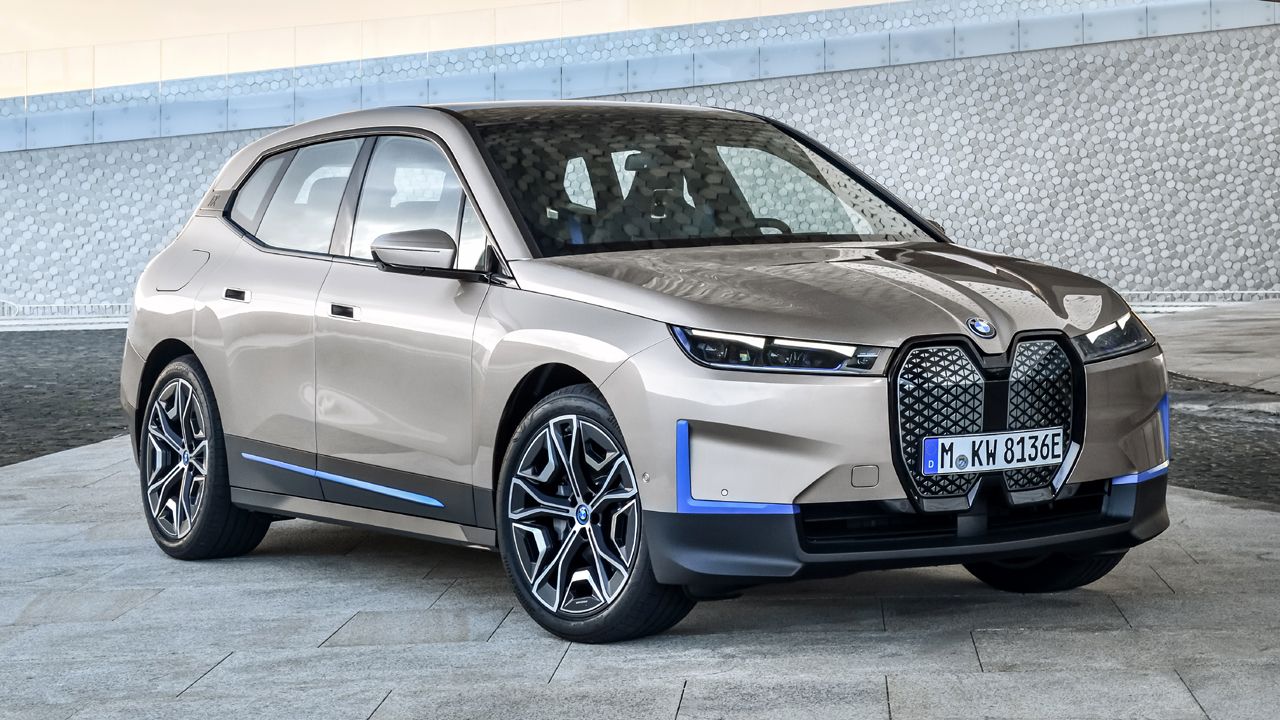 BMW iX electric SUV debuts as the brand's new tech flagship autoX
