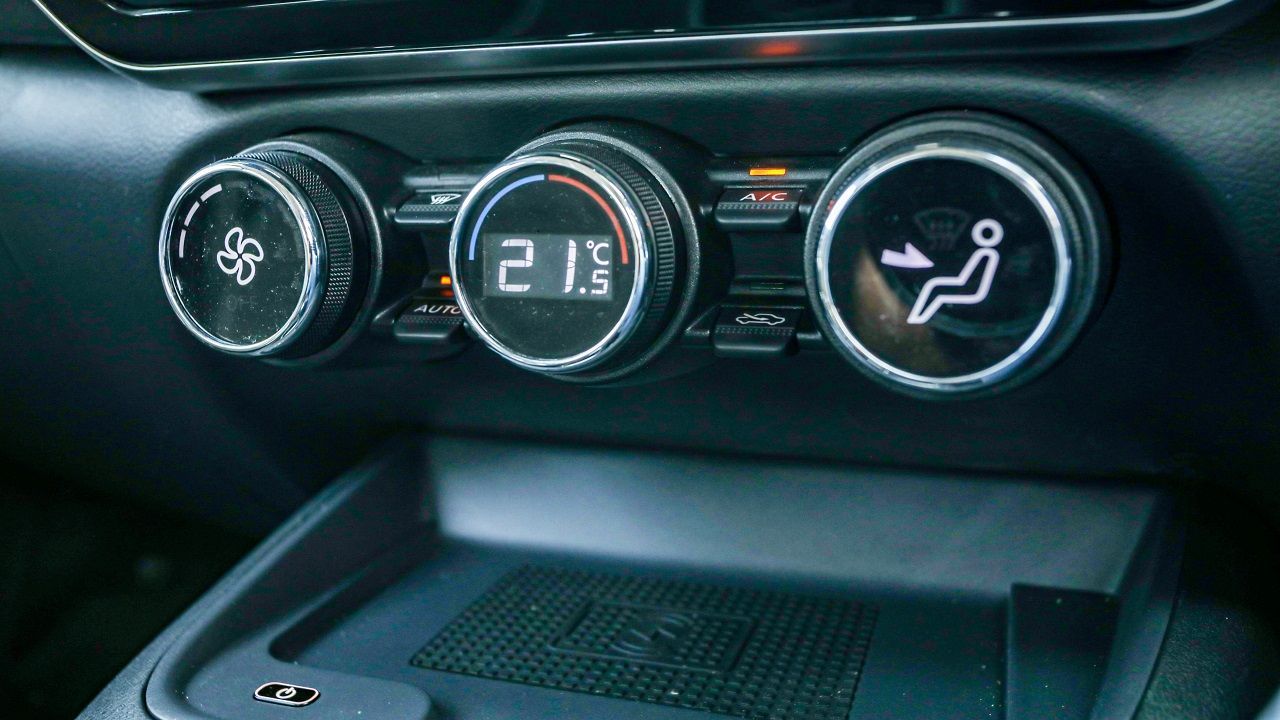 Nissan Magnite AC controls