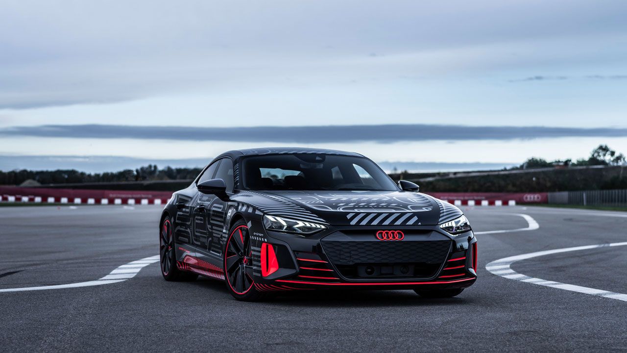 Jens gets behind the wheel of the upcoming Audi RS e-tron GT