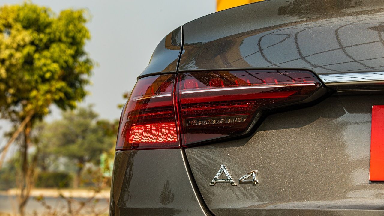 2021 Audi A4 tail lamps1