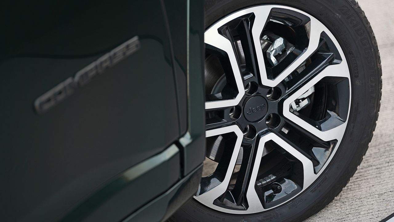 2021 Jeep Compass Facelift 18 inch wheels1