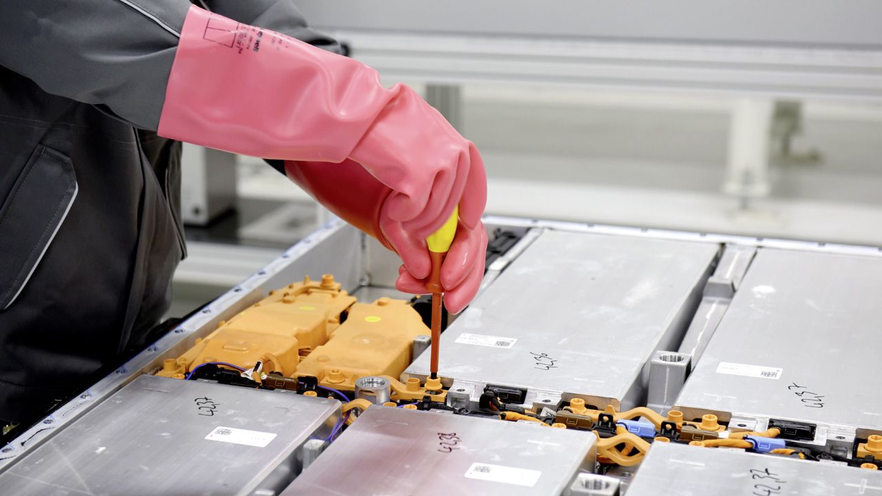 Volkswagen opens EV battery recycling plant in Salzgitter autoX