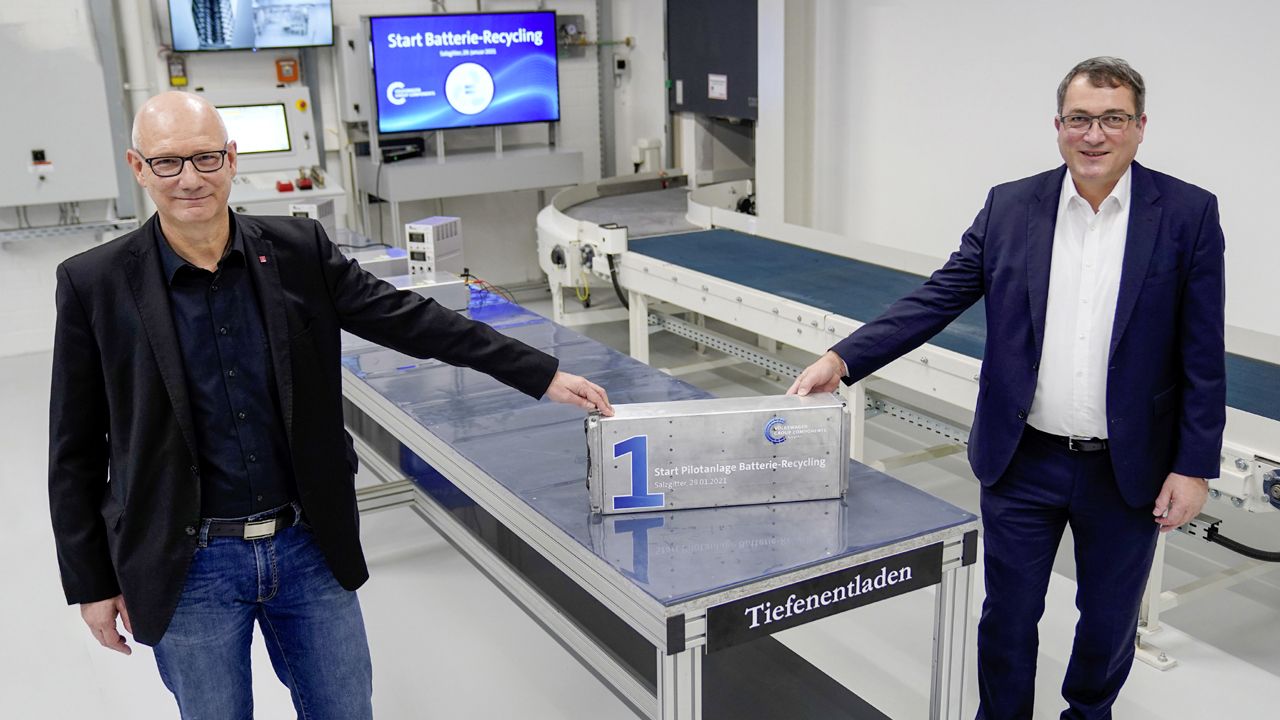 Volkswagen opens EV battery recycling plant in Salzgitter