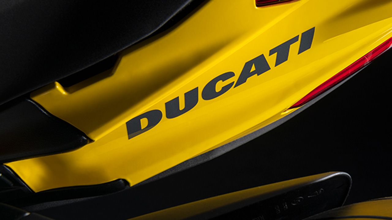 Ducati Diavel 1260 Image 2 