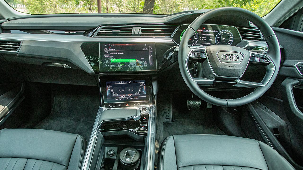 2021 Audi e tron interior1