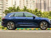 2021 Audi e tron side profile1