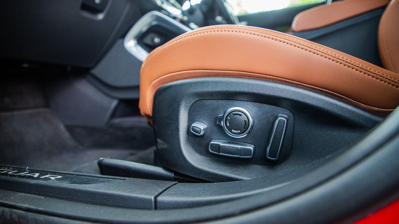 2021 Jaguar I Pace interior details electrically adjustable seats m 1