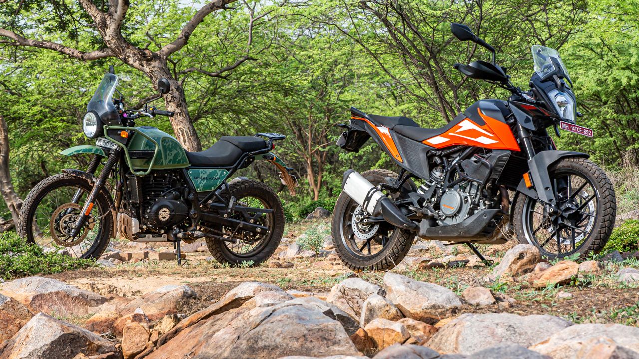 KTM 250 Adventure vs Royal Enfield Himalayan – Photos