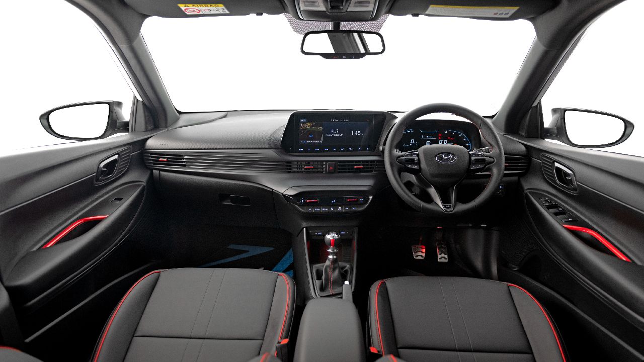 Hyundai i20 Interior Layout & Technology | Top Gear