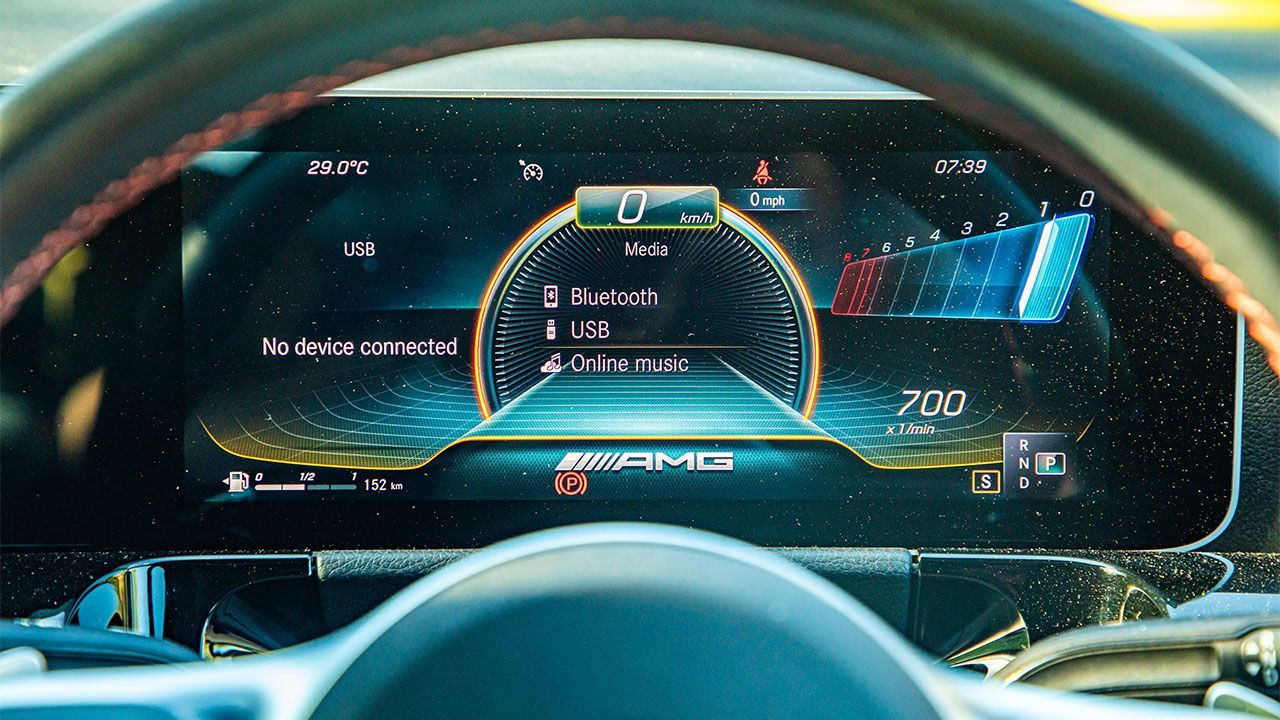 2021 Mercedes AMG GLA35 driver display1