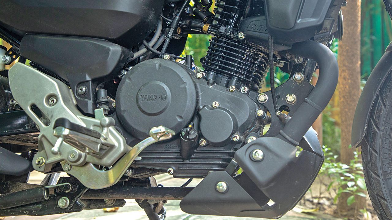 Yamaha FZ X Engine View1