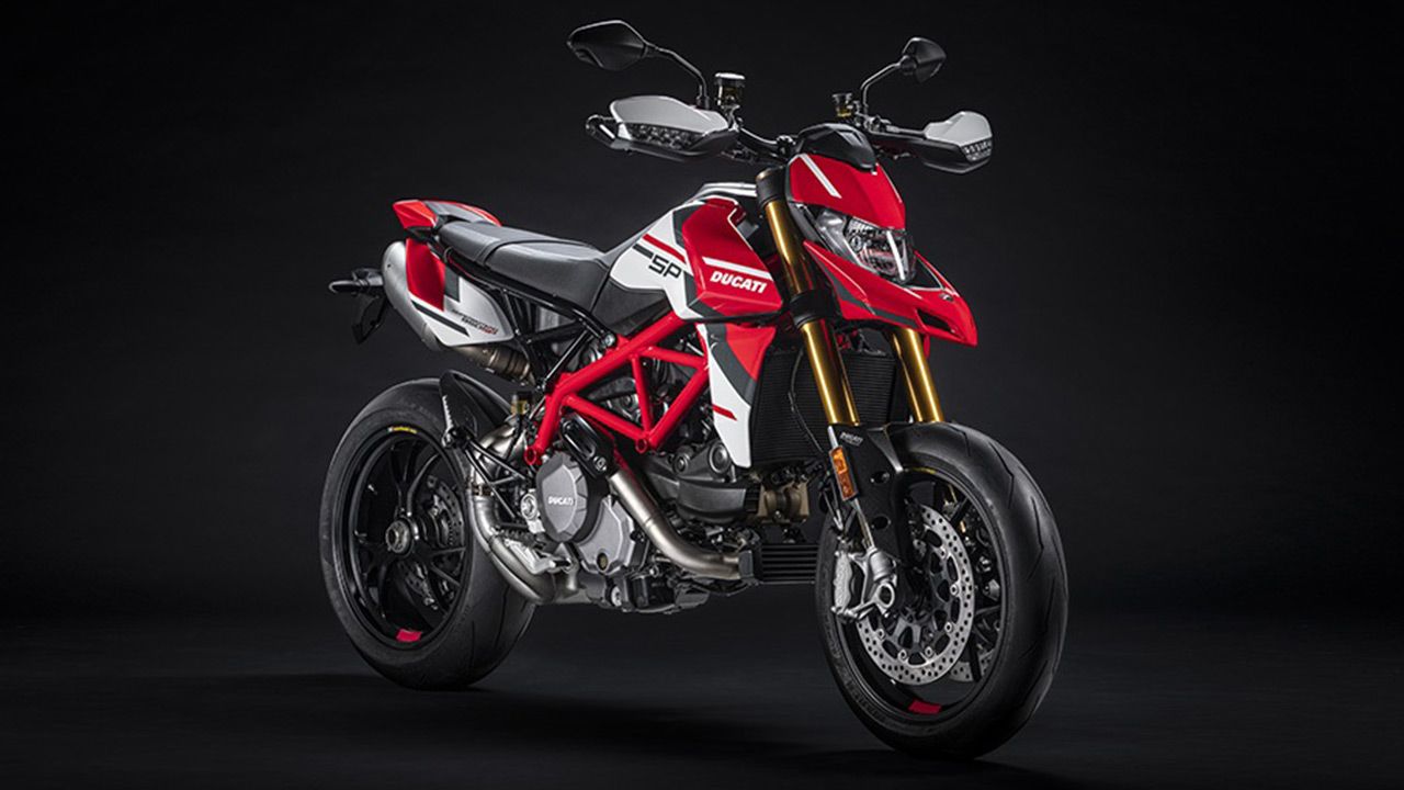 Ducati Hypermotard 950 Front quater view