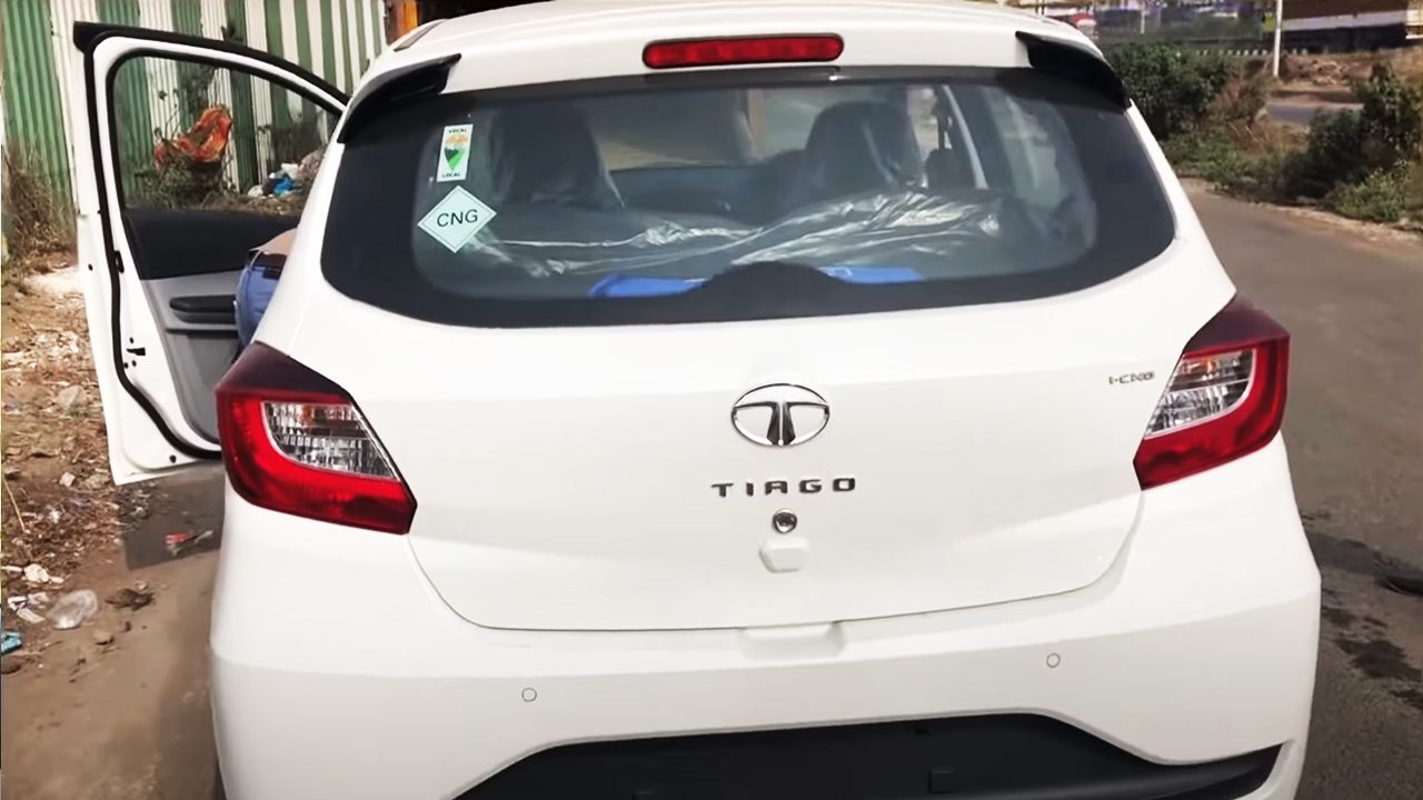 Tata Tiago CNG Boot