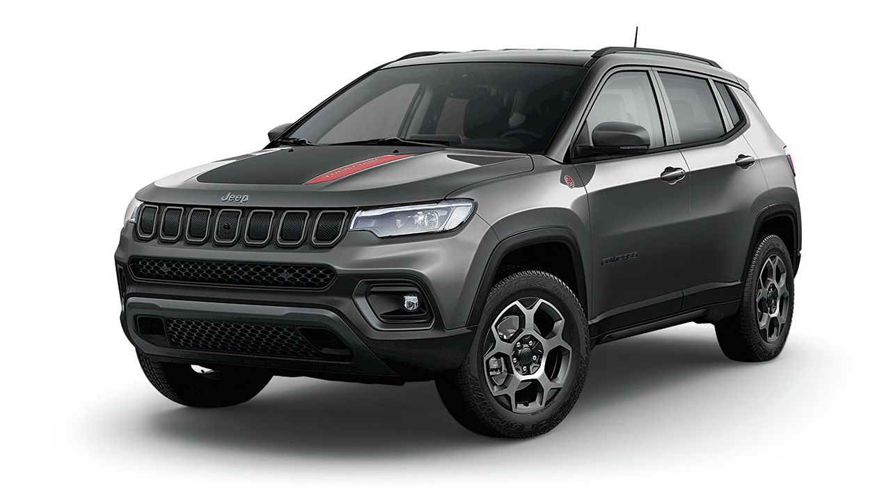 Jeep Compass Trailhawk Facelift Front Three Quarter Static