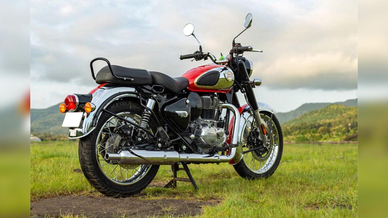 Royal Enfield Classic 350 Rear Right Side View