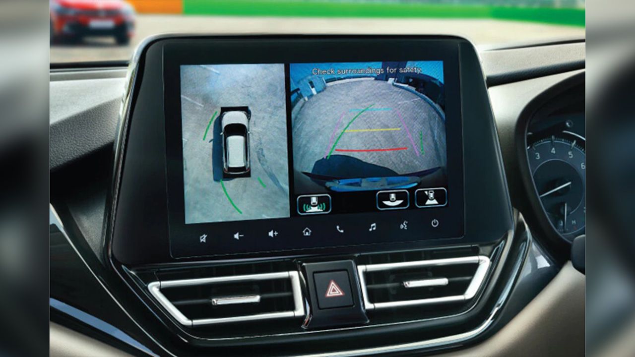 Toyota Glanza Rear View Camera Paring Sensor View