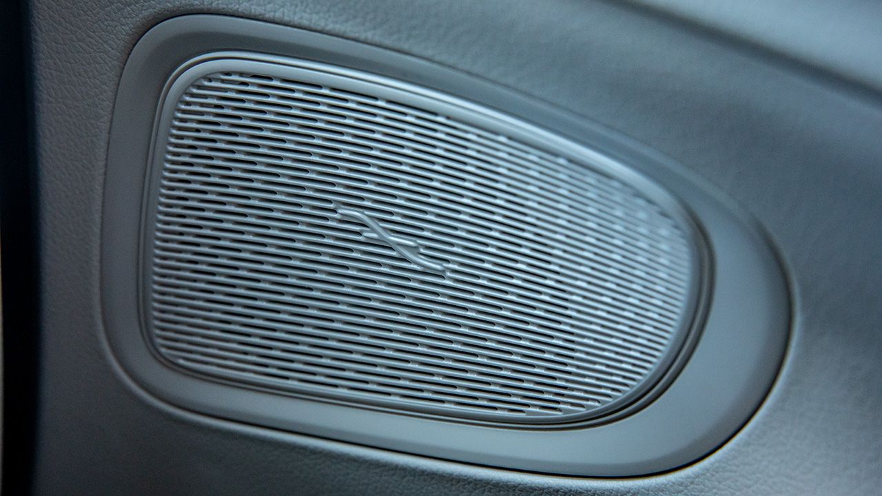 2022 Mercedes Benz C Class Speaker