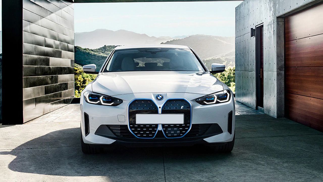 BMW i4 Front View1