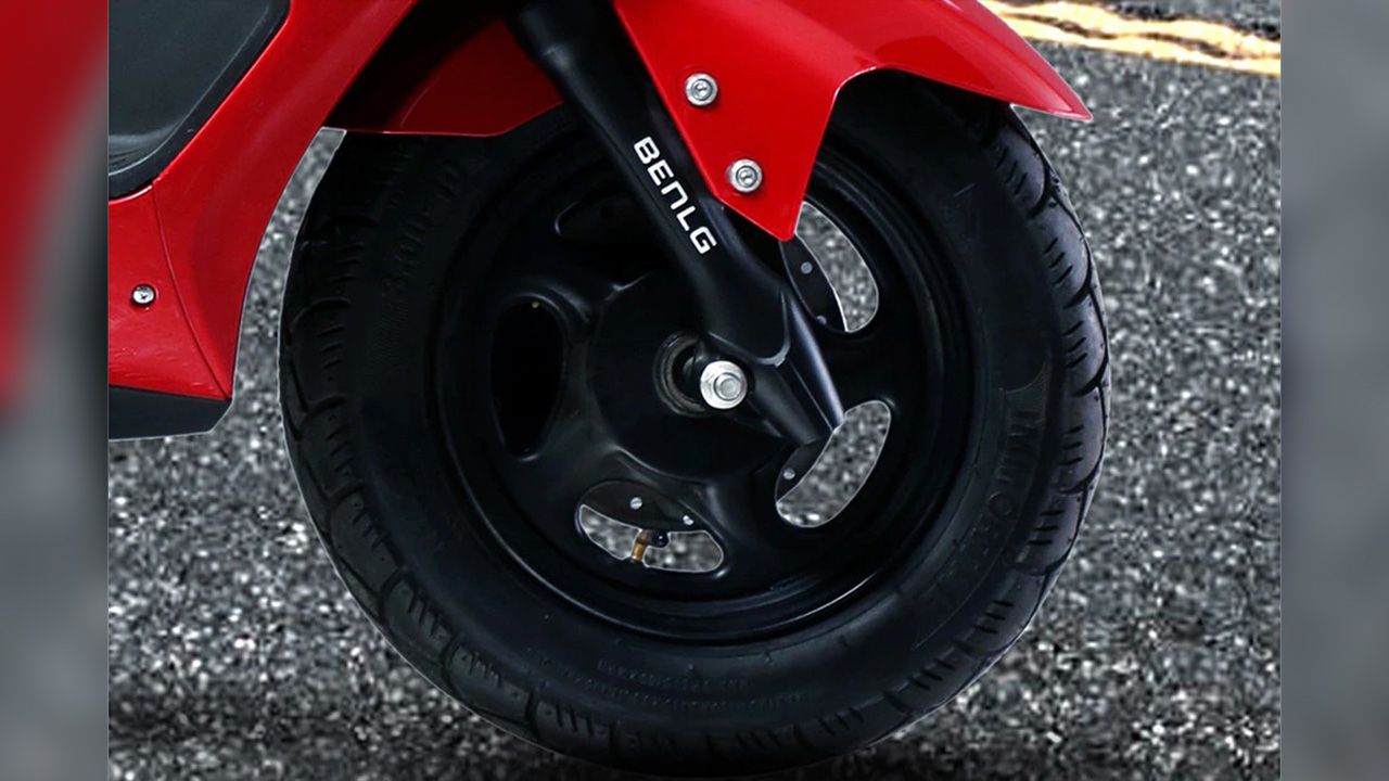 Benling Falcon Front Tyre View
