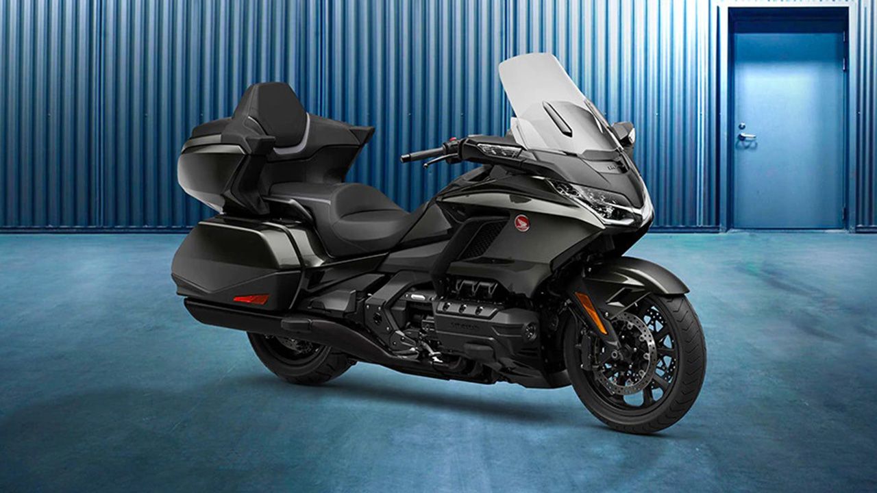 Honda Goldwing Front Right View